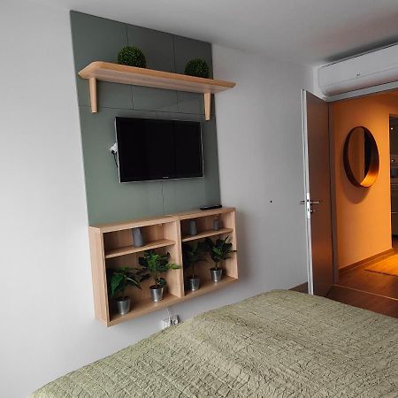 Beachfront Paradise Ezuest Panorama Lakeview Apartment With Panoramic Terrace Siófok Buitenkant foto